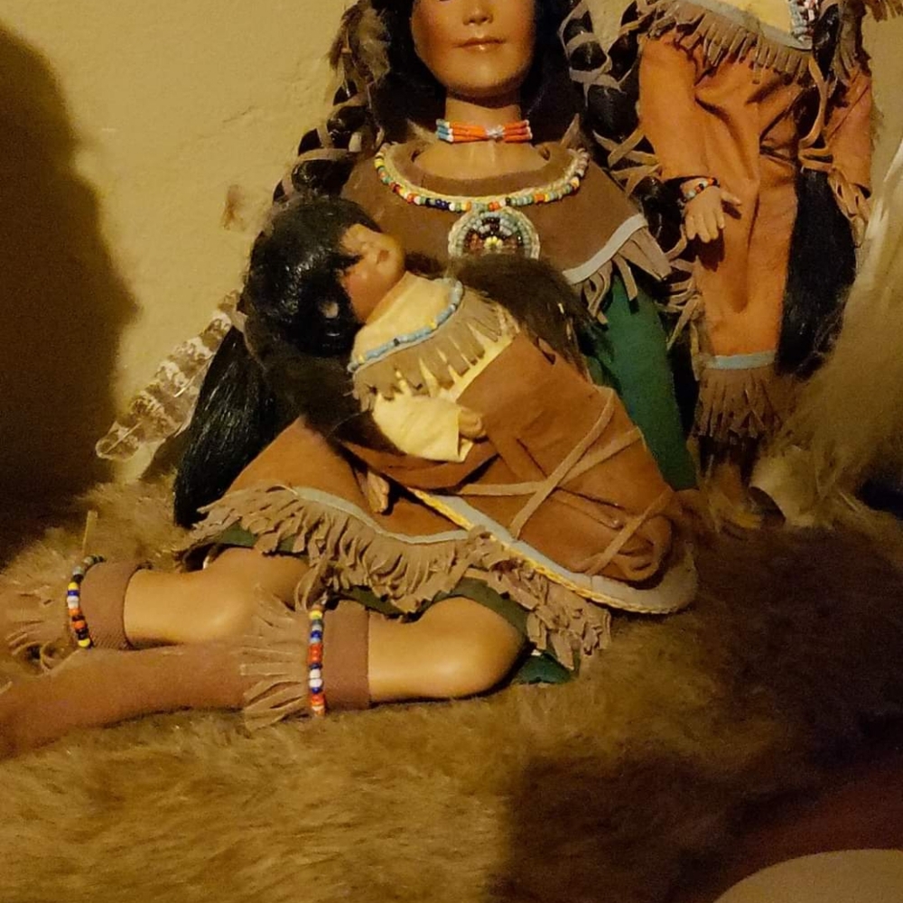 Native Porcelain dolls - Picture 2 of 10